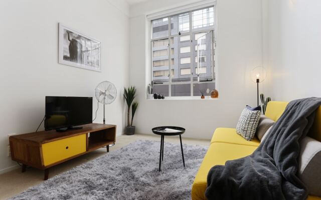 Queenstreet Apartment by Urban Butler