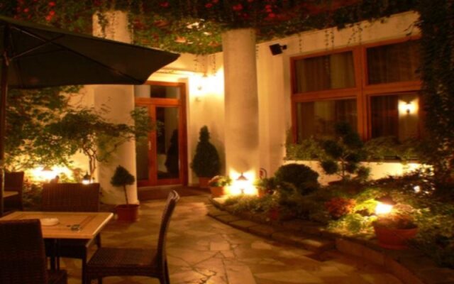 Boutique Hotel Atrium