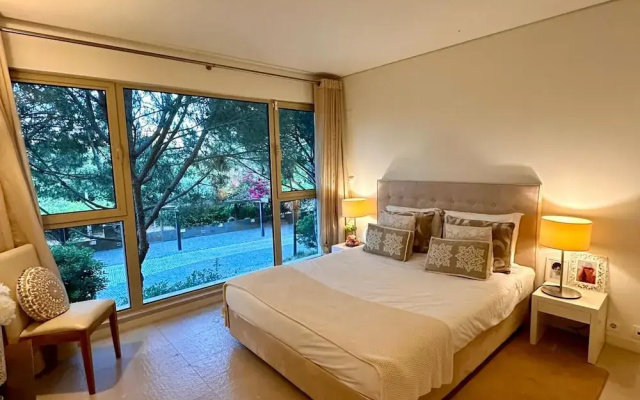 Tr ia Amazing Seaview Apartment