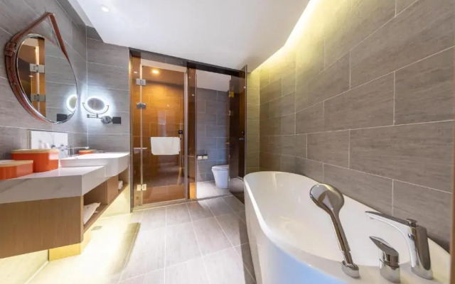 Atour Hotel Zhuhai Gongbei Fuhuali Huanyucheng