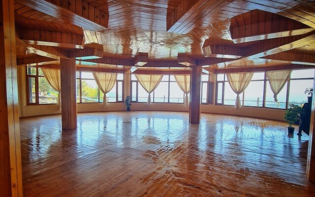 EDM Hostel