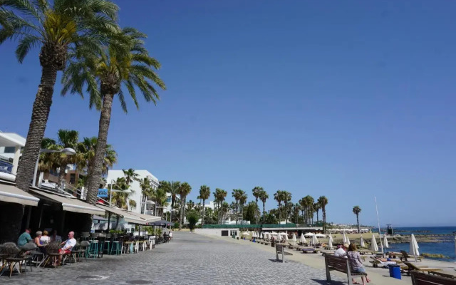 The Harbour Suite - 100M From The Beach - 6 Guests