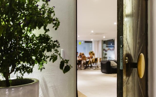 Sea Sense Boutique Hotel