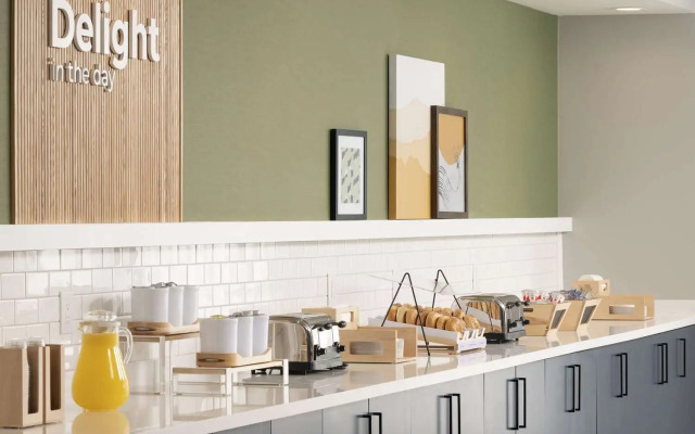 Spark by Hilton Houston Bush Intercontinental Airport