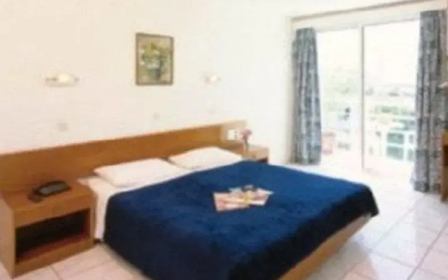 Carina Hotel