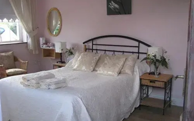 Rosewood Bed & Breakfast