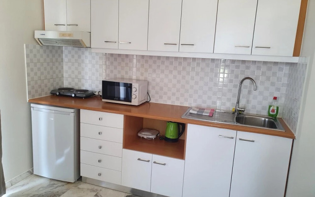 Oliva Beach Studios & Apartments