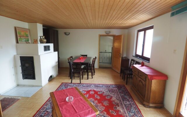 Apartments and Rooms Sara Latin