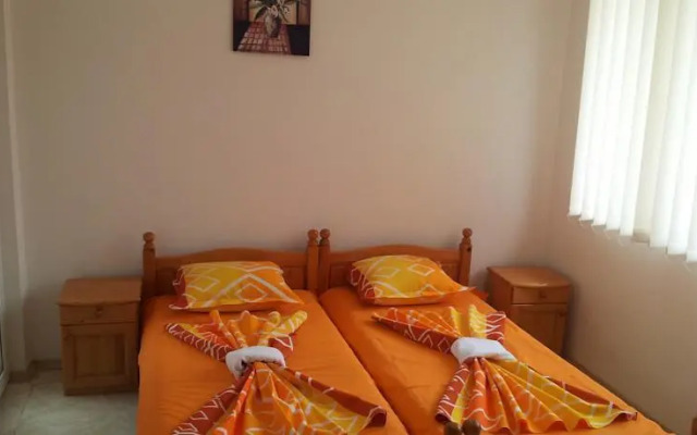 Demirevi Guest House