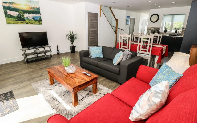 9 Breakwater Way