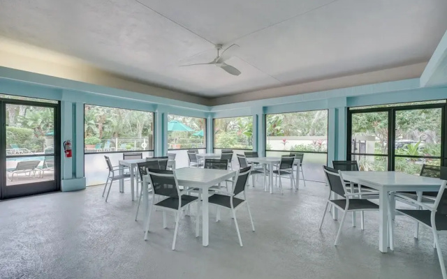 Bonita Springs Condo w/ Community Pool!