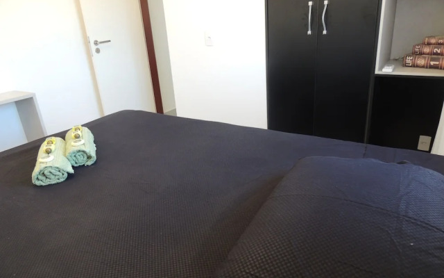 Casa com 3 Quartos em Condomínio Geriba