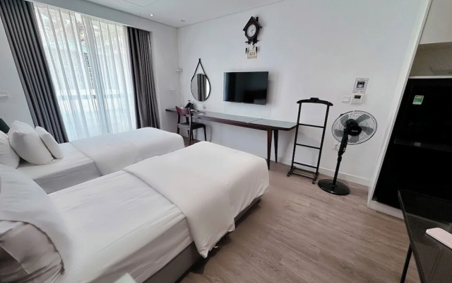 A25 Hotel - 18 Nguyen Hy Quang