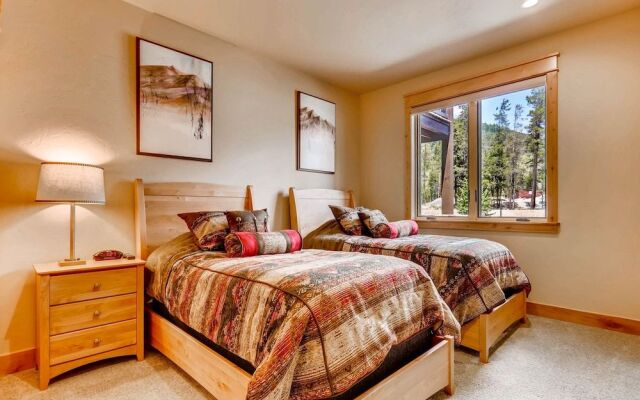 River Run Townhome RR84 - RVJR by RedAwning