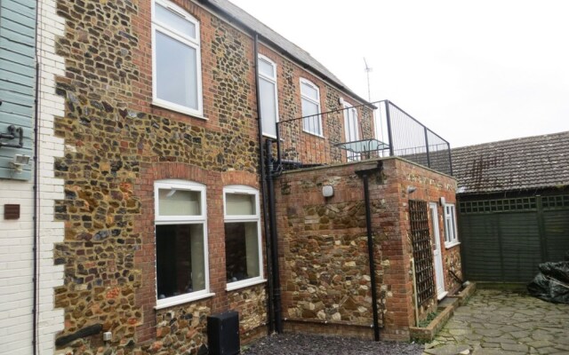 The Hideaway Close to all Amenities