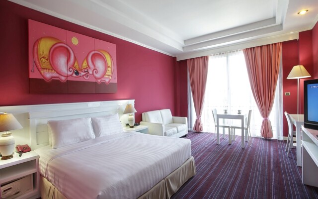 La Vie En Rose Hotel
