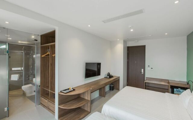 The Twin Hotel