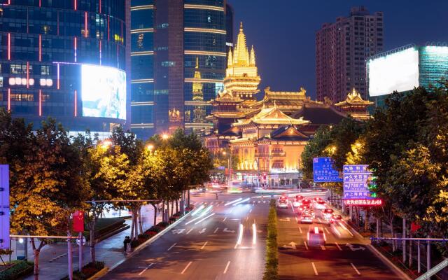 GreenTree Inn ShangHai Qilianshan Road Metro Station Express Hotel