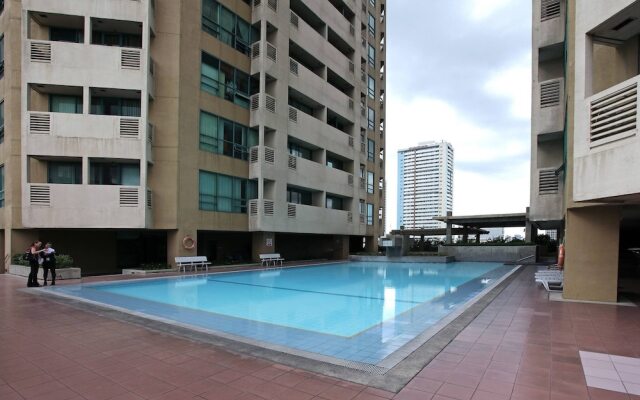 1 Br Robinsons Place Manila Rpr4