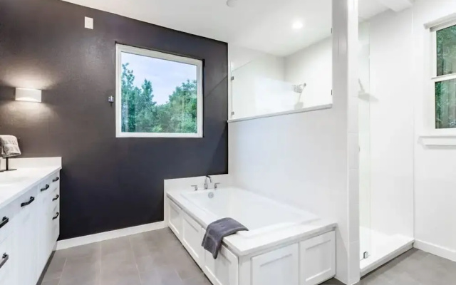 Eastside House Supreme6 Min Drive to Downtown