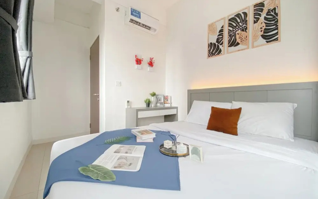 Cozy Neutral 2Br Apartment At Transpark Juanda Bekasi Timur