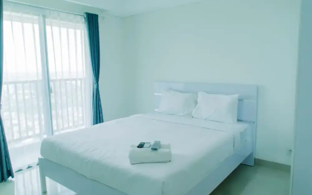 Stunning 1Br Without Living Room at Bintaro Embarcadero Suites Apartment
