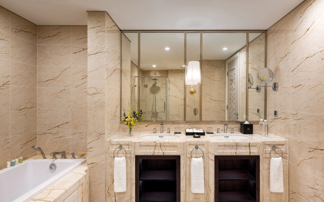 Meliá Vinpearl Hai Phong Rivera