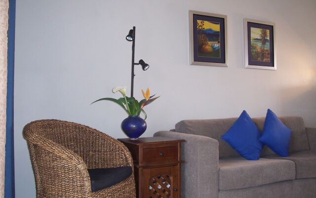 Snells Beach Motel