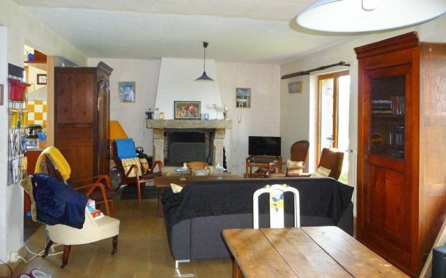 House With 5 Bedrooms in Plougrescant, With Furnished Garden - 2 km Fr