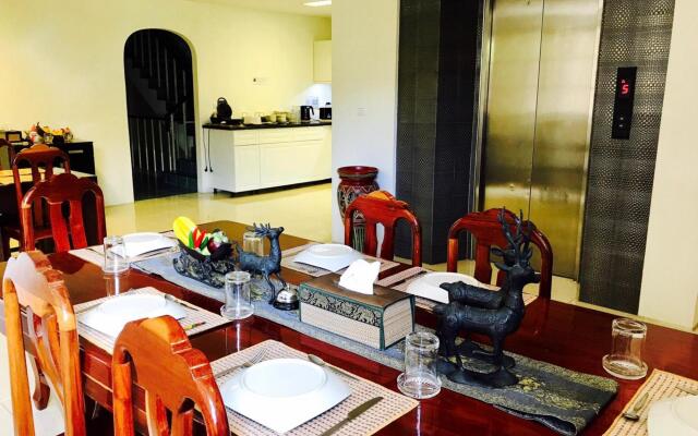 Ban Patong Residence