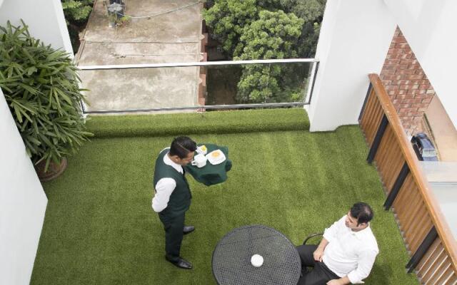 The Midori By Lakeshore