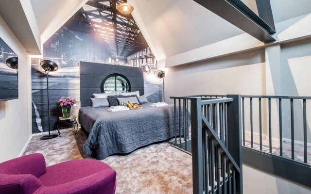 YAYS Amsterdam Maritime by Numa