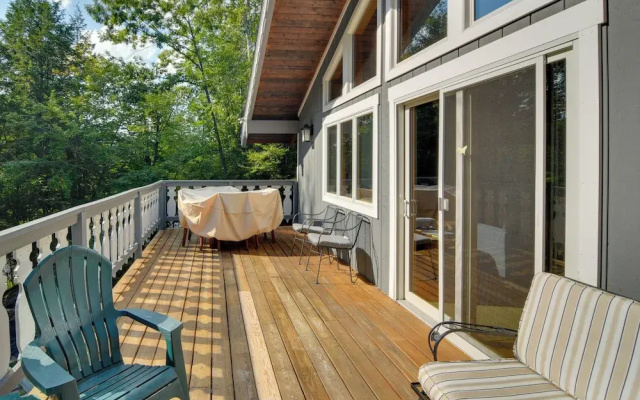 Beautiful Chalet ~ 5 Miles to Attitash Mountain
