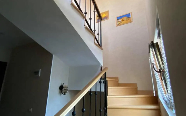 Guest House on Avlabari Street 12