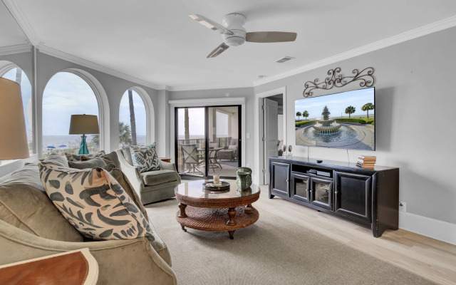 118 Seascape by Avantstay Pool + Oceanfront Views