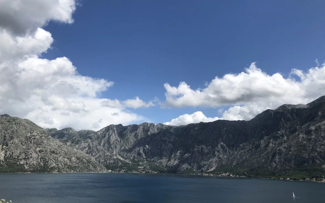 Two Bedroom Apartment With Amazing Views