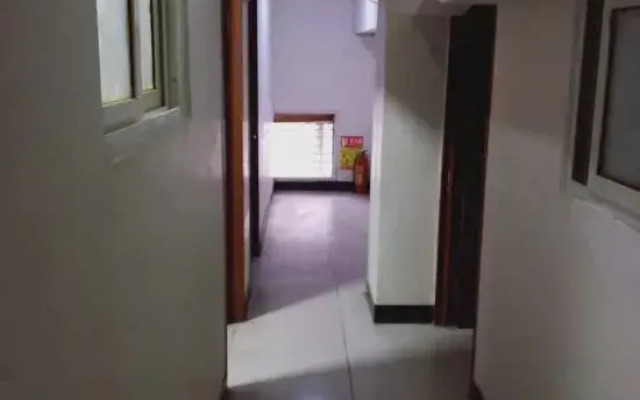 Yilong Jinshan Hotel