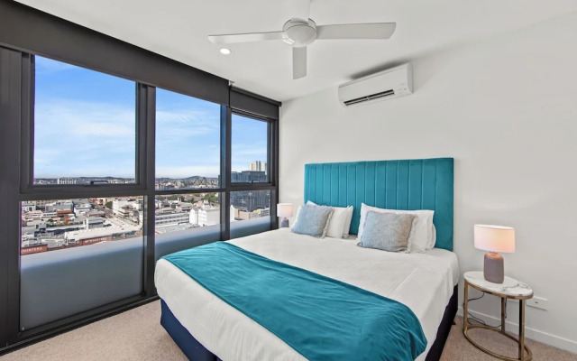 Fortitude Valley Apartments by CLLIX