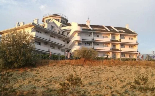 Hostel More