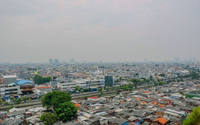 Cozy 3BR at Grand Palace Kemayoran Apartment