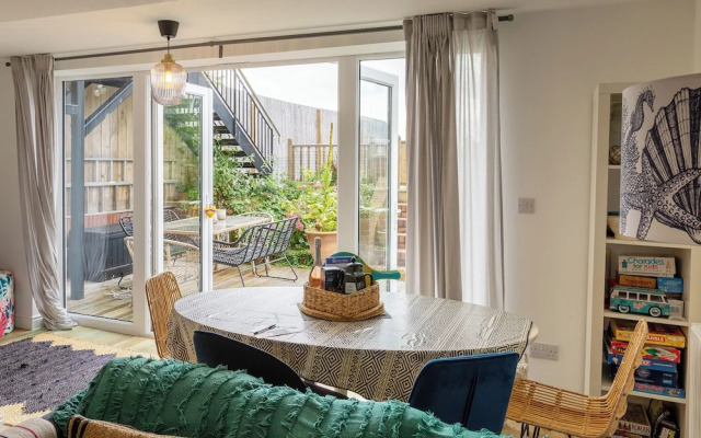 Seadream - Seadream Scarborough Limited