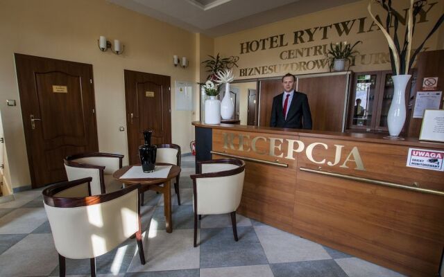 Hotel Rytwiany Nowy Dworek