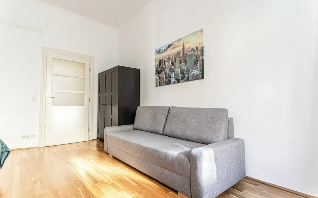 Charming 1BR Apt 15 Min to Vienna
