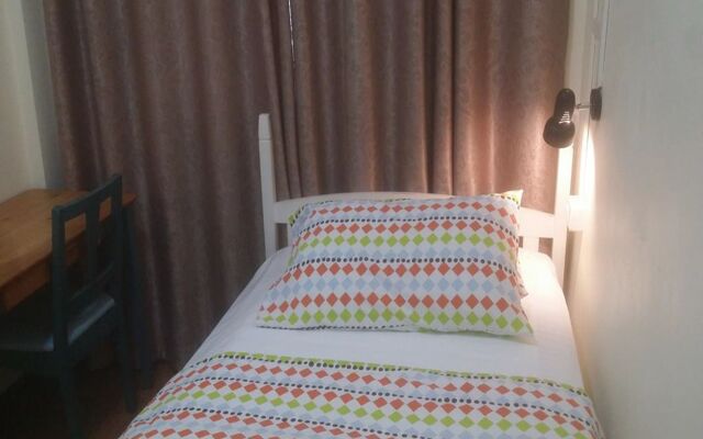 First Inn On Nut - Hostel