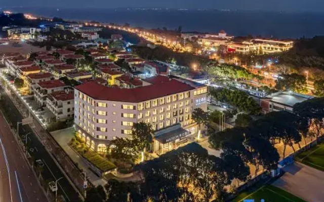 Madison Hotel (Huangcuo Beach Branch)