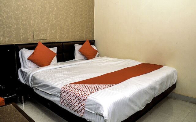 Hotel Raj Mandir