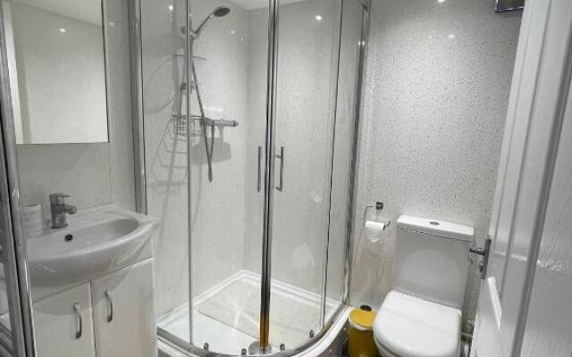 Balco Sherwood Studio (Adults Only)