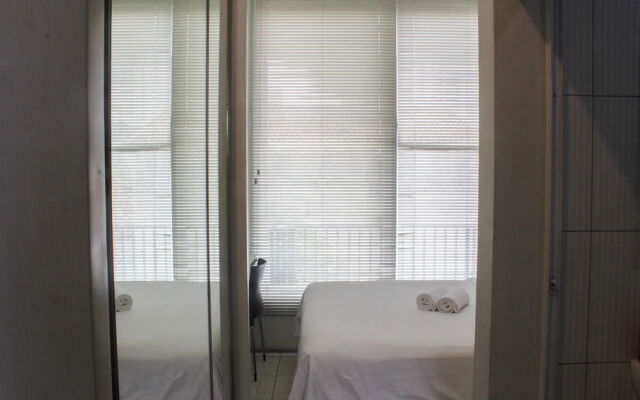 ZEN Rooms Kuningan Anggrek