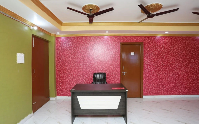 Oyo 23463 Ar Square