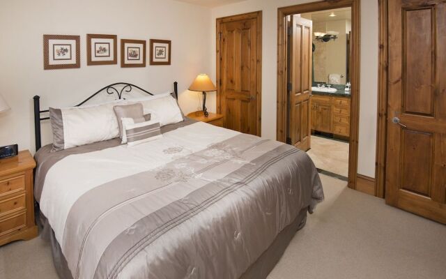 Beaver Creek Village